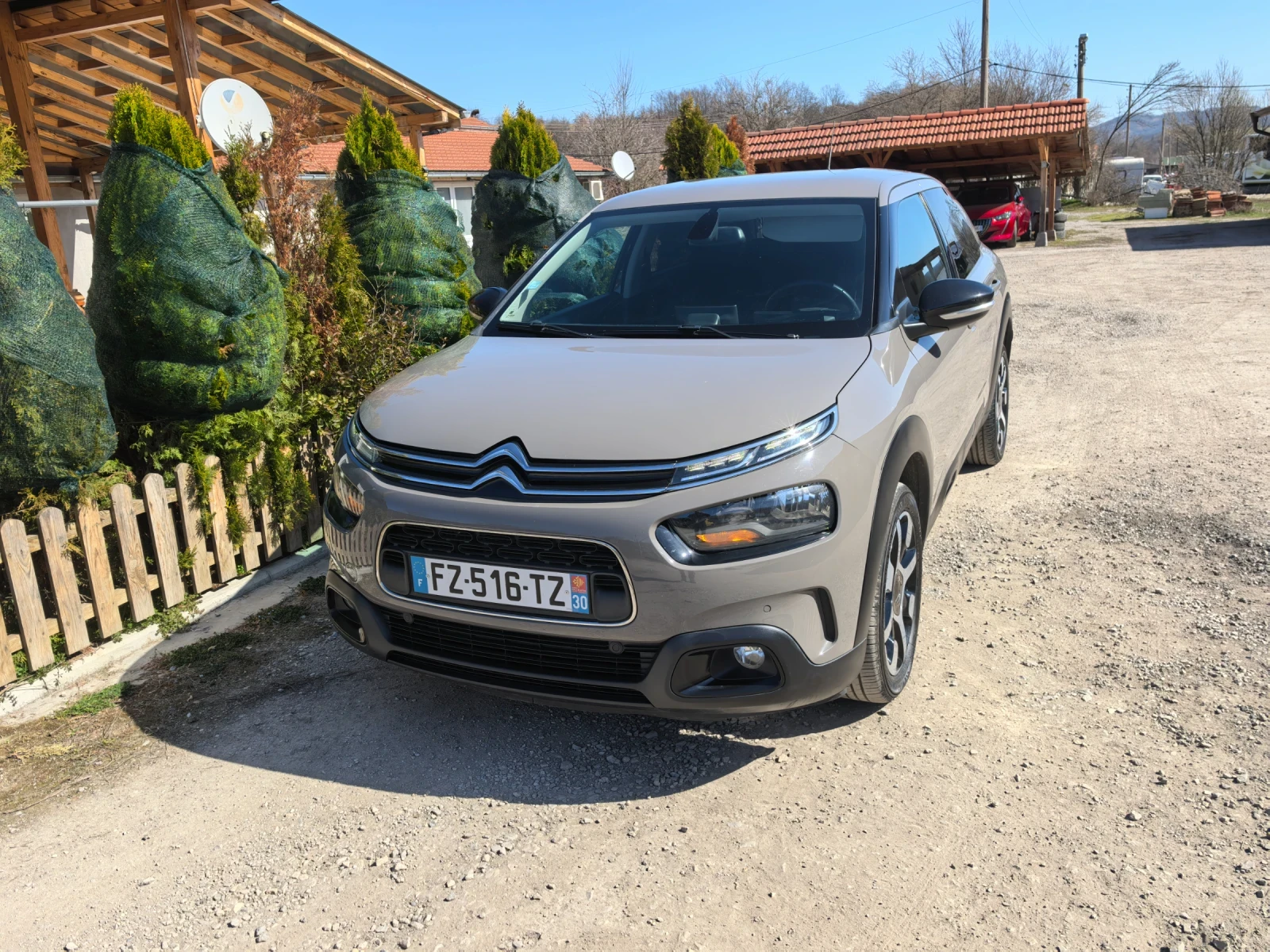 Citroen C4 Cactus 121000км.РЕАЛНИ 6 скорости , снимка 4 - Автомобили и джипове - 53843586