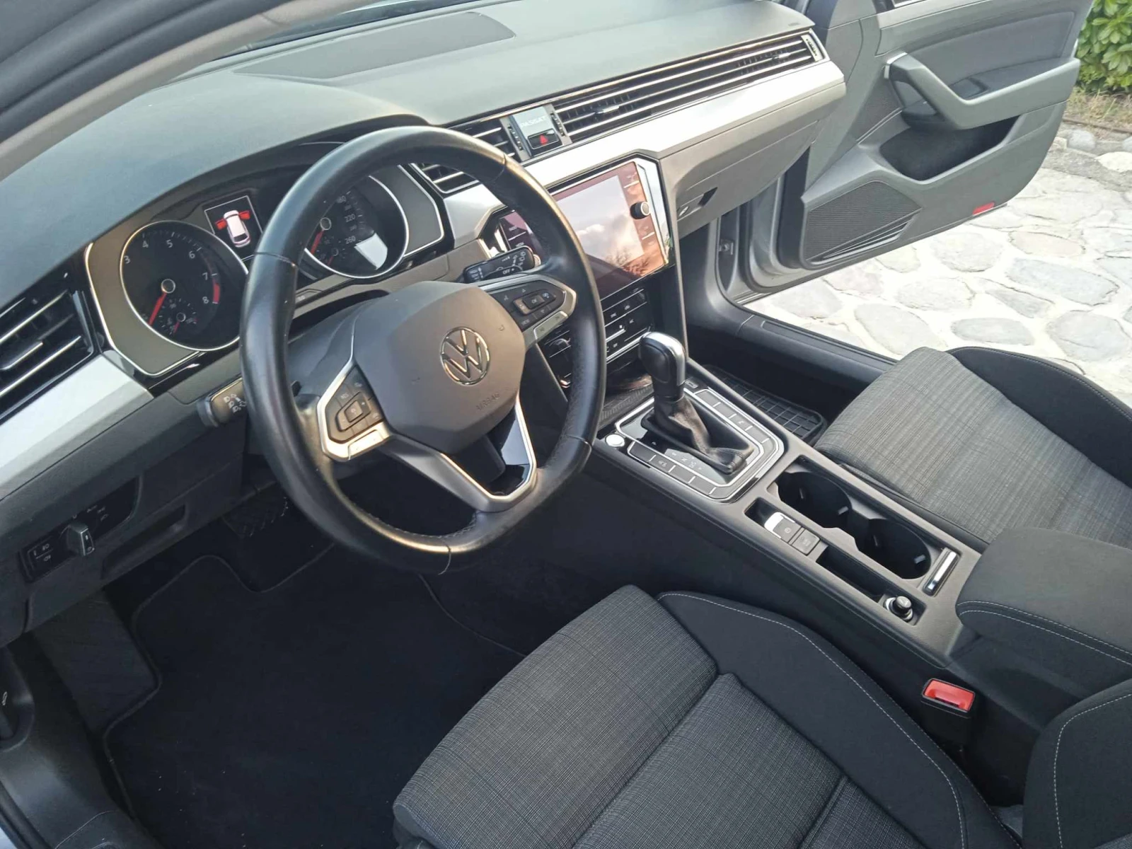 VW Passat, снимка 6 - Автомобили и джипове - 54152602