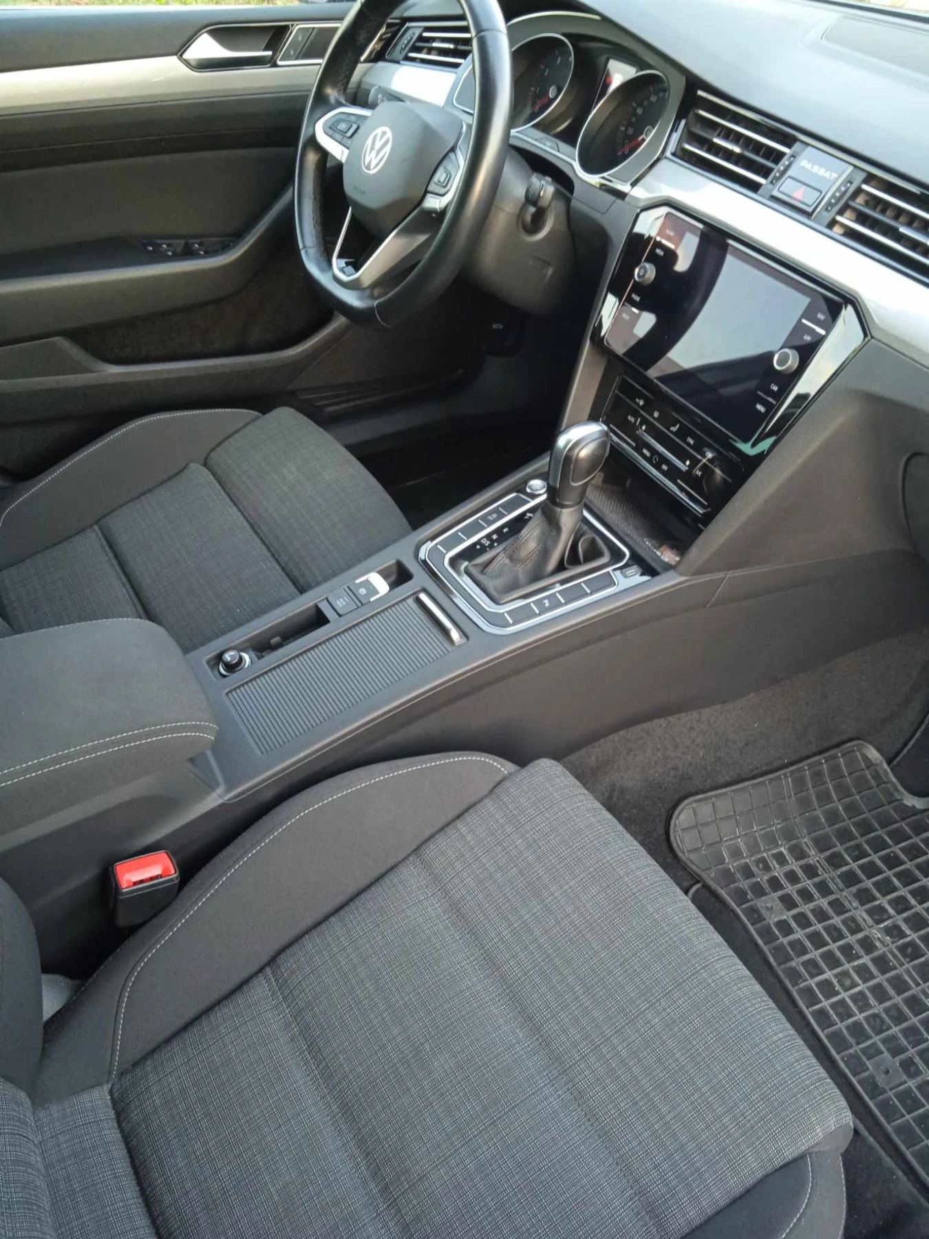 VW Passat, снимка 10 - Автомобили и джипове - 54152602