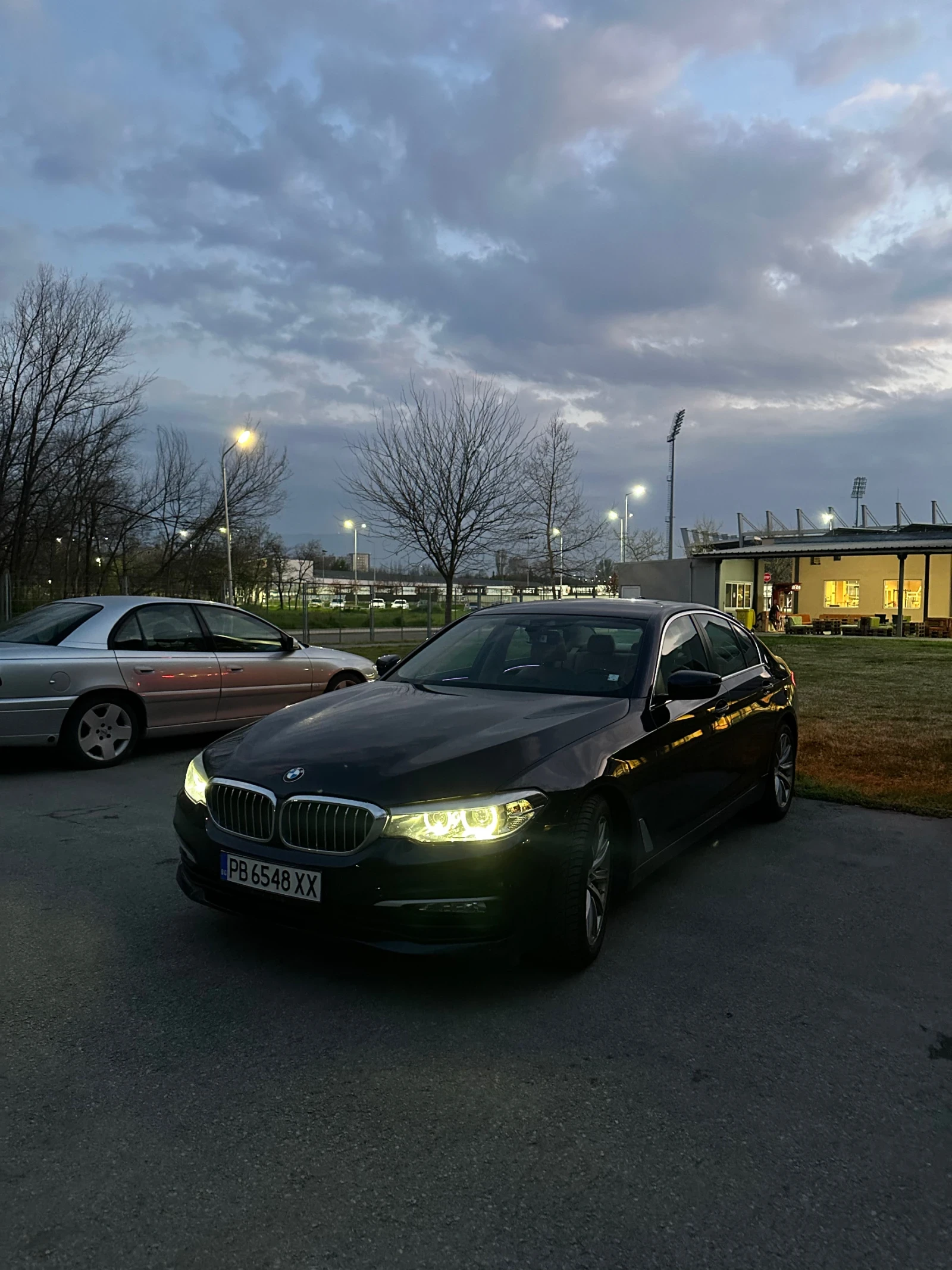 BMW 520 G30, снимка 2 - Автомобили и джипове - 54293803