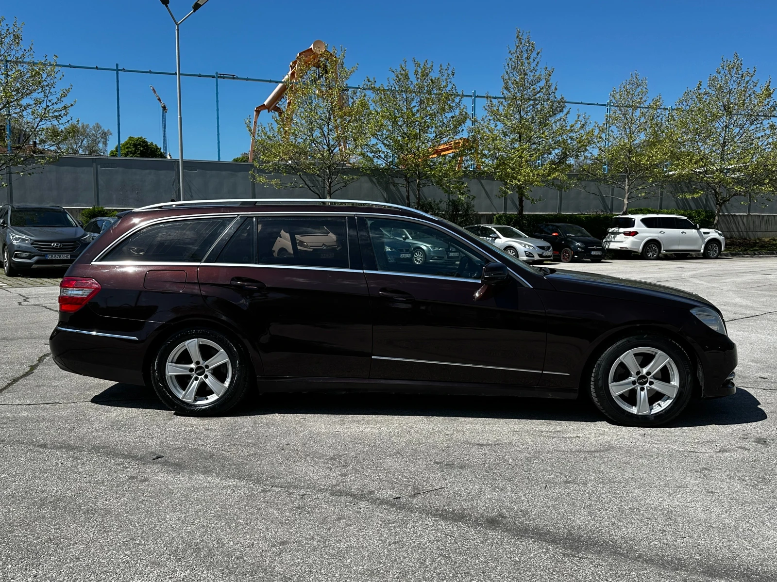 Mercedes-Benz E 200, снимка 5 - Автомобили и джипове - 54422683