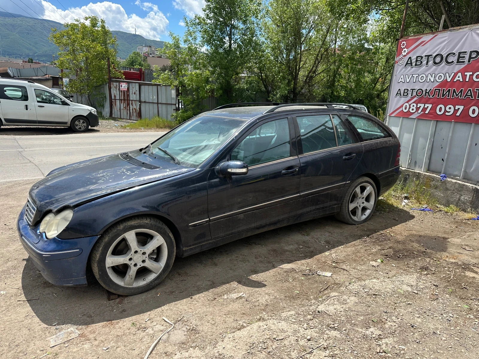 Mercedes-Benz C 270, снимка 3 - Автомобили и джипове - 55018757