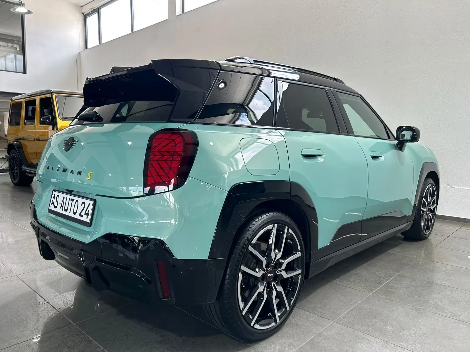 Mini Aceman SE XL PACK, снимка 2 - Автомобили и джипове - 55097571