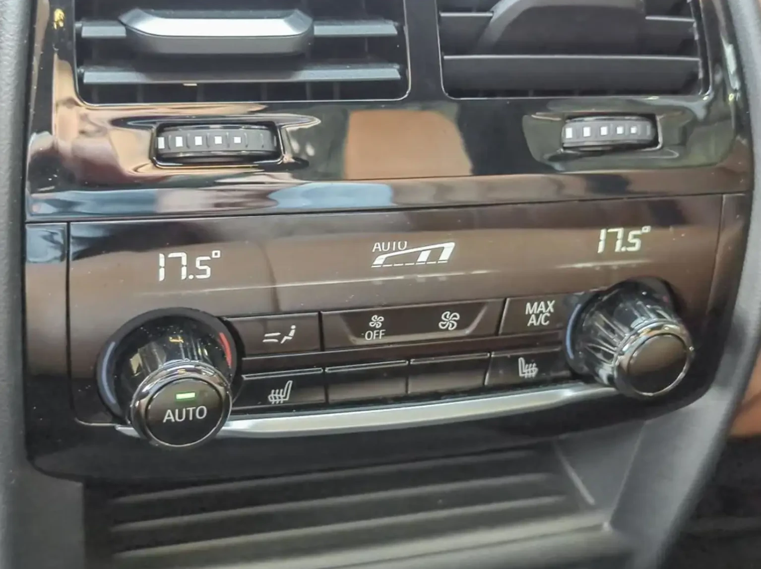 BMW 540 Еnhanced HUD / HK, снимка 13 - Автомобили и джипове - 55277081