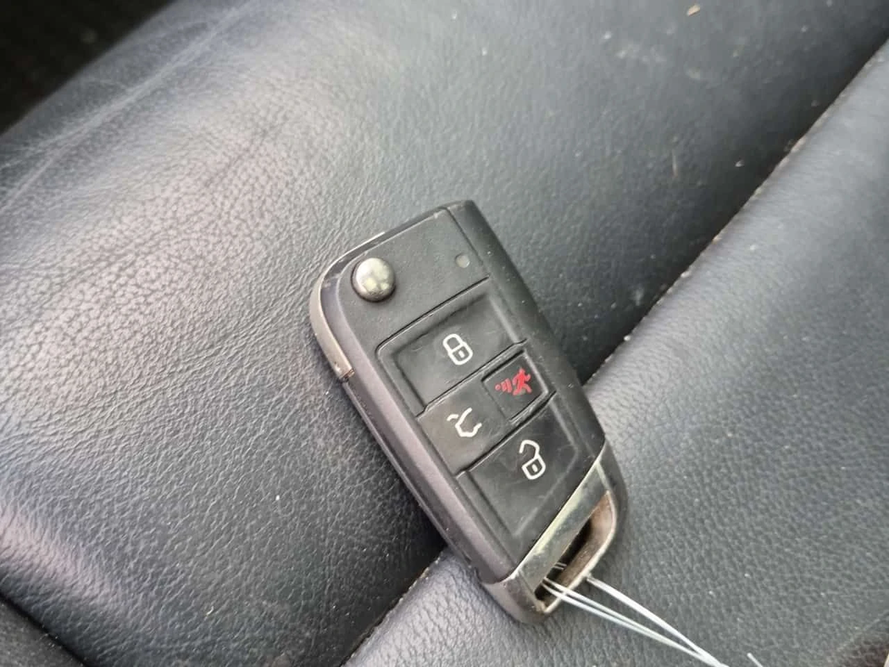 VW Golf SE /CARFAX/КОЖА/ПОДГРЕВ/НАВИ/, снимка 8 - Автомобили и джипове - 55468891