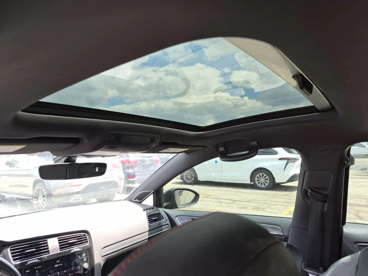 VW Golf SE /CARFAX/КОЖА/ПОДГРЕВ/НАВИ/, снимка 12 - Автомобили и джипове - 55468891