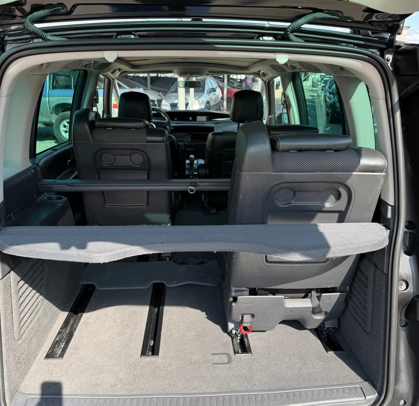 Renault Espace 2.0 DCI, снимка 8 - Автомобили и джипове - 55715740