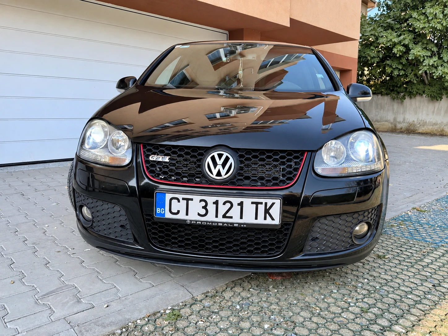 VW Golf V GTI DSG | Кожа | Navi | Подгрев | PDC, снимка 2 - Автомобили и джипове - 55972886