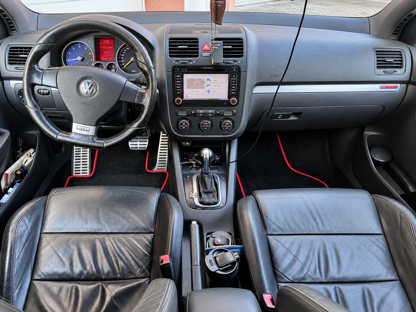 VW Golf V GTI DSG | Кожа | Navi | Подгрев | PDC, снимка 11 - Автомобили и джипове - 55972886