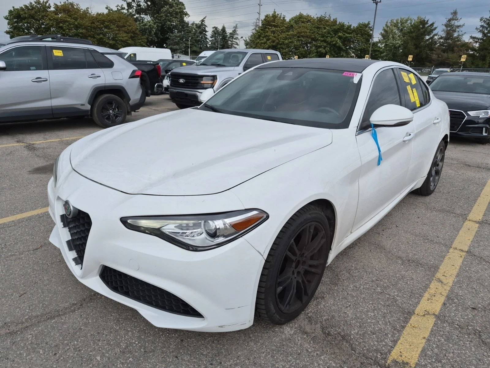 Alfa Romeo Giulia  Q4 / DISTRONIC / PANO / АВТОКРЕДИТ 