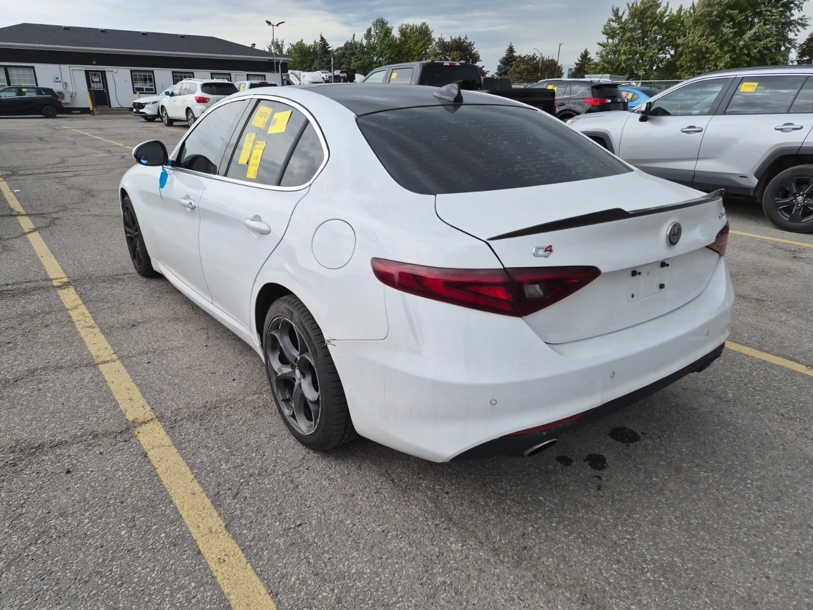 Alfa Romeo Giulia  Q4 / DISTRONIC / PANO / АВТОКРЕДИТ , снимка 4 - Автомобили и джипове - 56103279