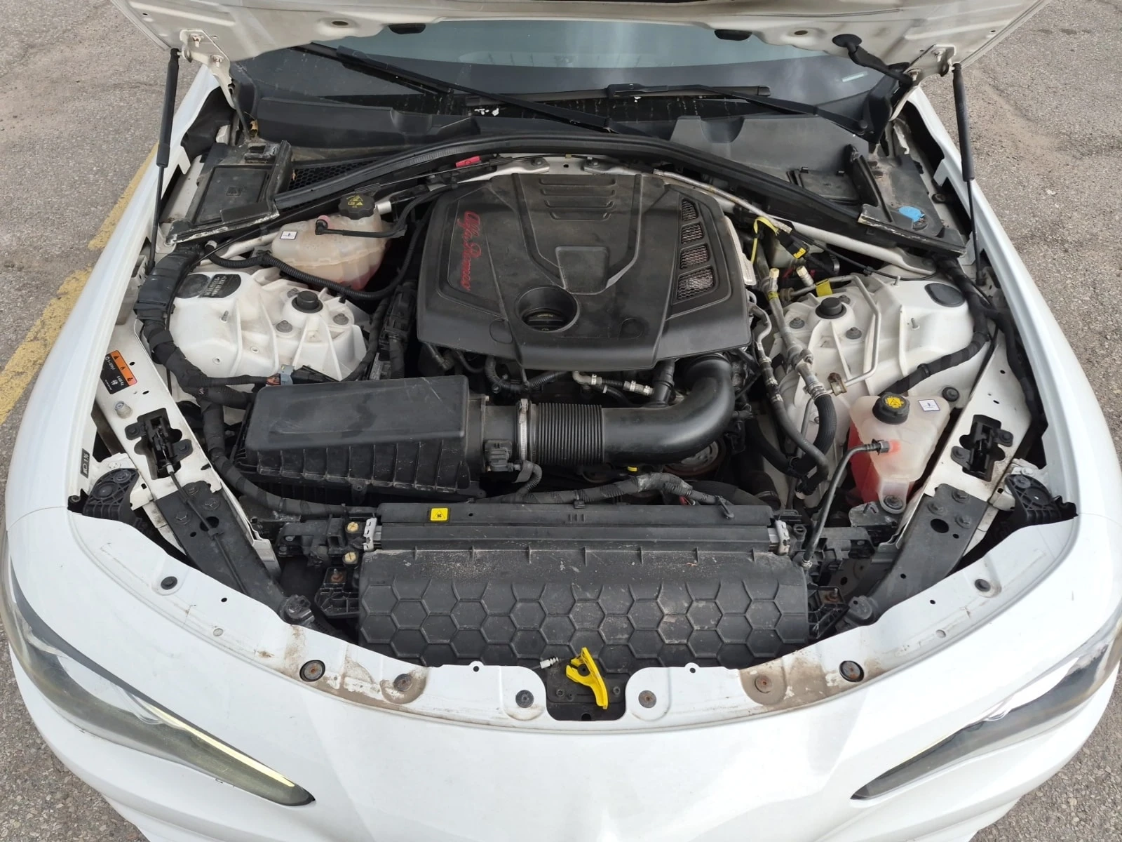 Alfa Romeo Giulia  Q4 / DISTRONIC / PANO / АВТОКРЕДИТ , снимка 16 - Автомобили и джипове - 56103279