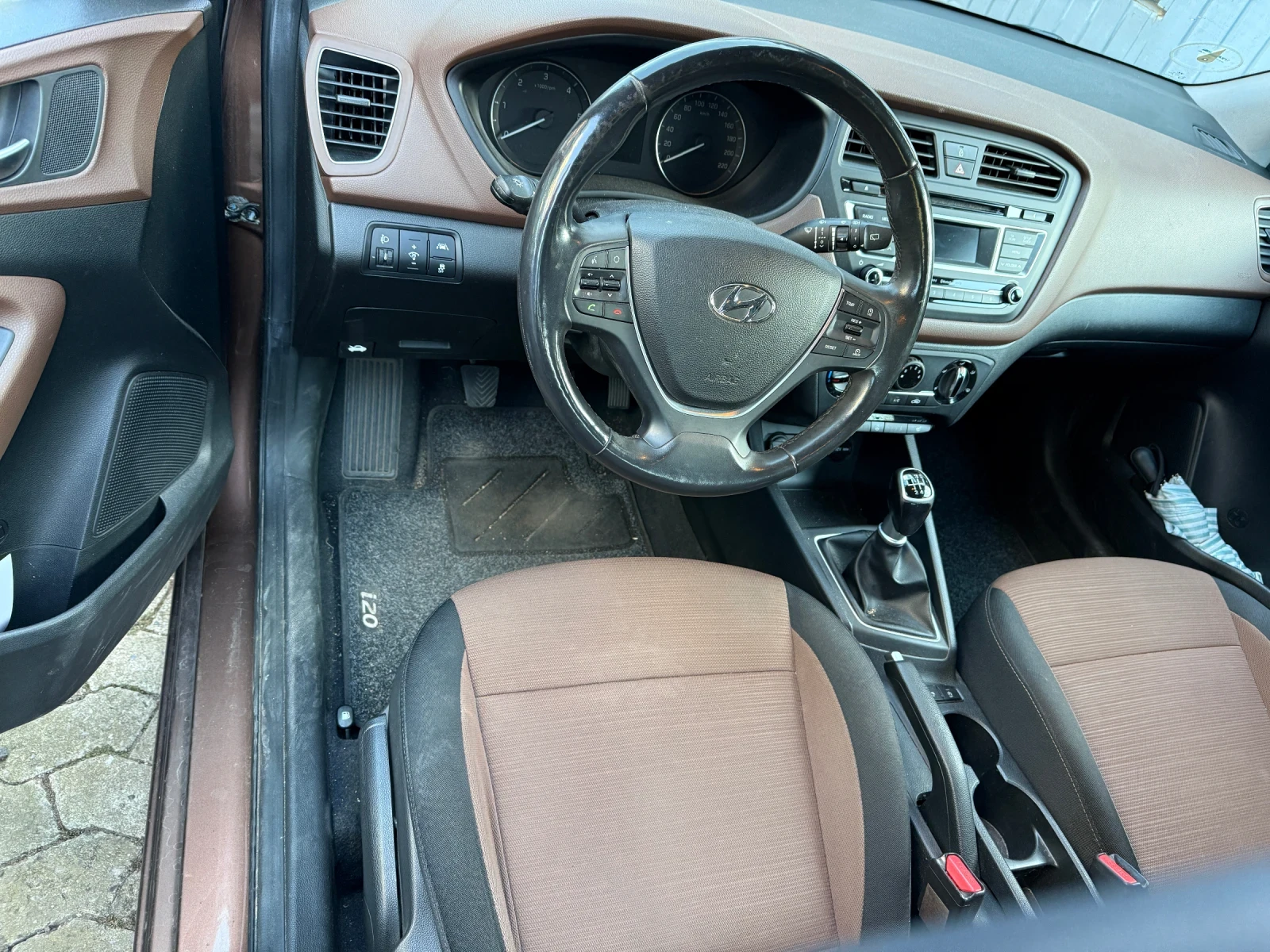 Hyundai I20, снимка 12 - Автомобили и джипове - 56226343