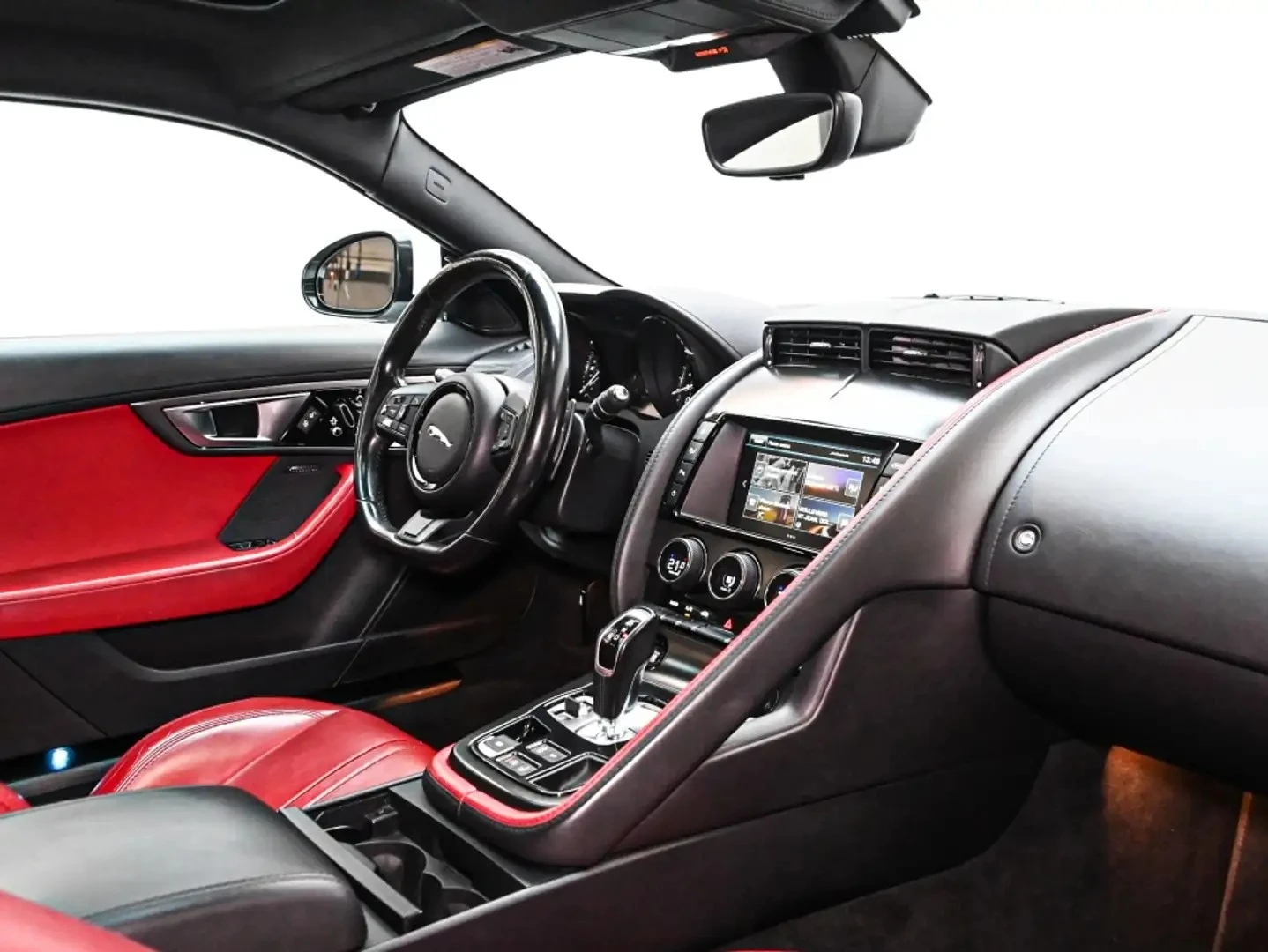 Jaguar F-Type S COUPE* SPORT DESIGN* MERIDIAN* 360* КРАЙНА ЦЕНА, снимка 17 - Автомобили и джипове - 56239546