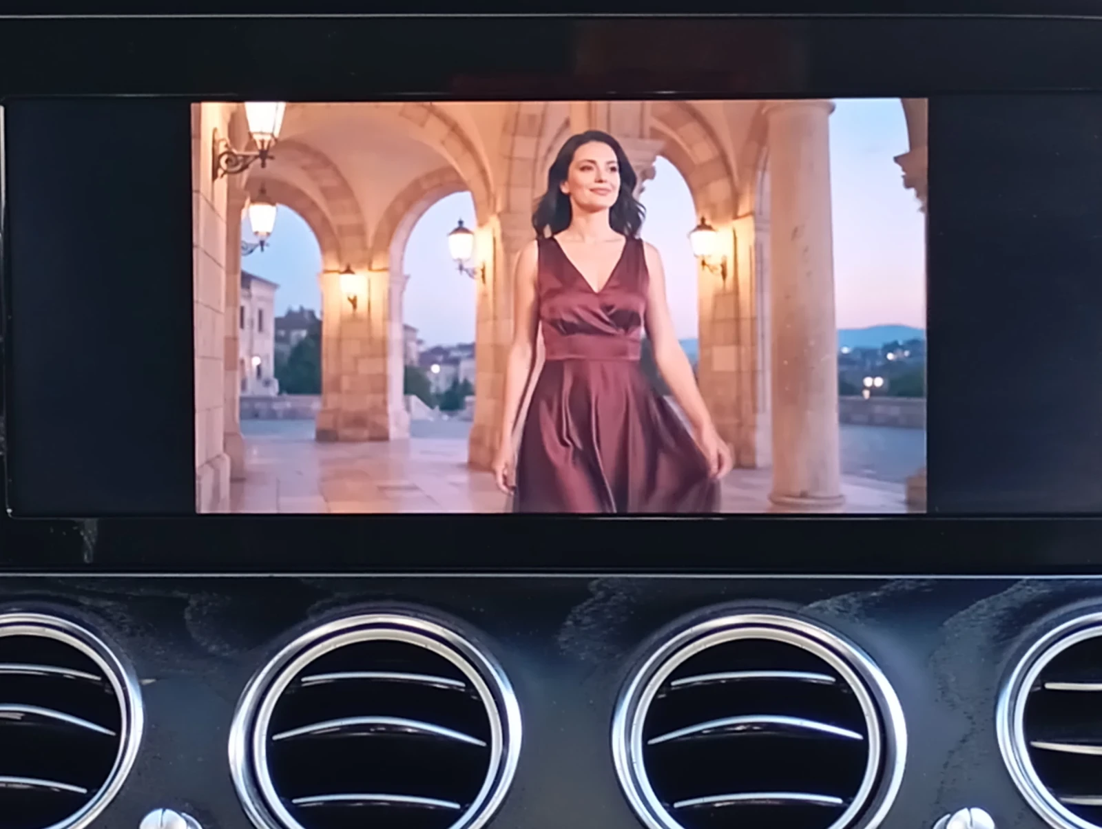 Mercedes-Benz E 220 W213 "PANORAMA", снимка 9 - Автомобили и джипове - 56244838