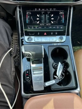 Audi Q8 * TECHNIK * ДИСТРОНИК * 360 * ОБУДХВАНЕ * PANO, снимка 11
