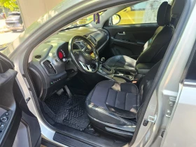 Kia Sportage 2.0i 4WD автомат, кожа, панорама, NAVI, KEYS, снимка 8