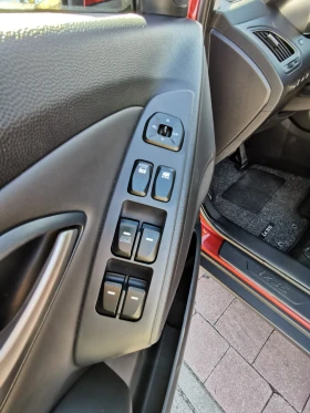 Hyundai IX35 2.0i АВТОМАТ 4Х4 - 20750 лв. / 10609.31 € - 57470101 7