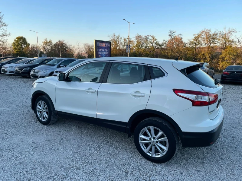 Nissan Qashqai 1.5dci 110k * Navi* Tekna* UNIKAT* , снимка 5 - Автомобили и джипове - 47886802