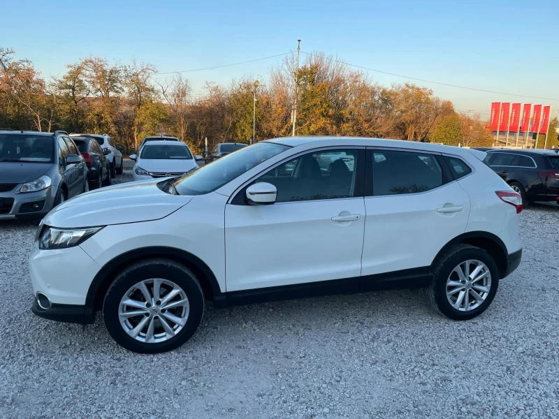 Nissan Qashqai 1.5dci 110k * Navi* Tekna* UNIKAT* , снимка 4 - Автомобили и джипове - 47886802