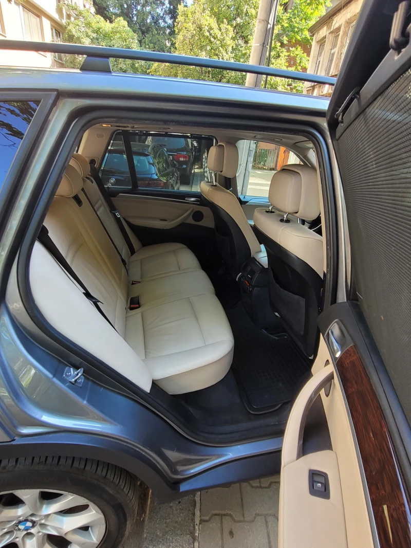 BMW X5 xDrive35i, снимка 8 - Автомобили и джипове - 52023284
