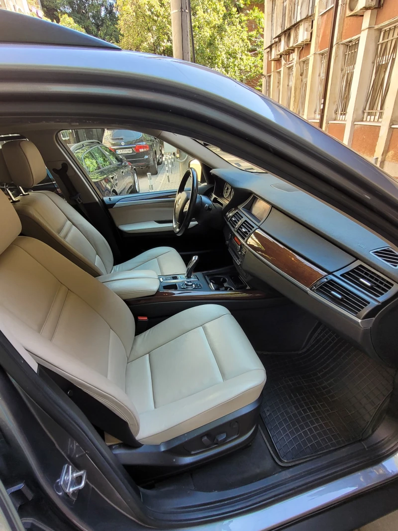 BMW X5 xDrive35i, снимка 7 - Автомобили и джипове - 52023284