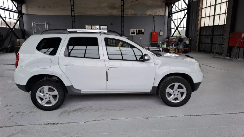Dacia Duster ГАЗ/БЕНЗИН, снимка 5 - Автомобили и джипове - 52323580