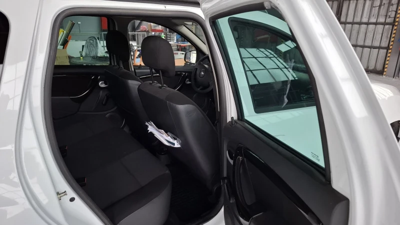 Dacia Duster ГАЗ/БЕНЗИН, снимка 6 - Автомобили и джипове - 52323580