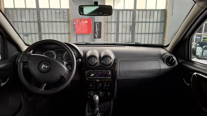 Dacia Duster ГАЗ/БЕНЗИН, снимка 7 - Автомобили и джипове - 52323580