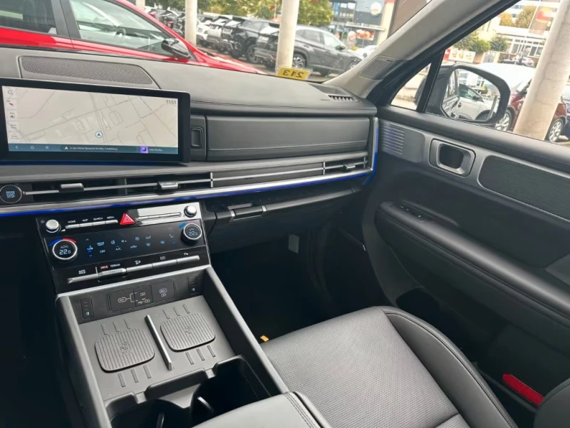 Hyundai Santa fe 1.6HEV/215HP/4X4/SIGNATURE/360/DIGITAL/811v, снимка 12 - Автомобили и джипове - 52366392