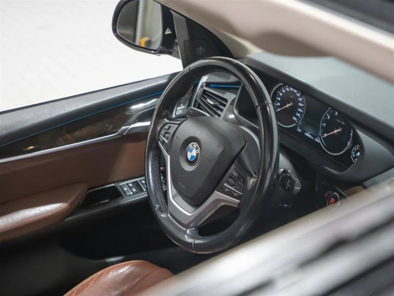 BMW X5 * АВТО КРЕДИТ* ЦЕНА ДО БГ * СЕРВИЗНА ИСТОРИЯ * , снимка 15 - Автомобили и джипове - 52627990