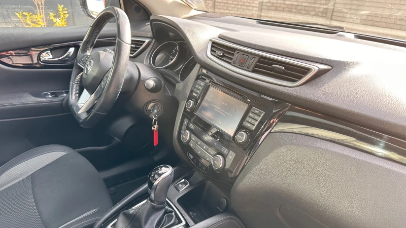 Nissan Qashqai 1.2 CVT България, снимка 9 - Автомобили и джипове - 53122482