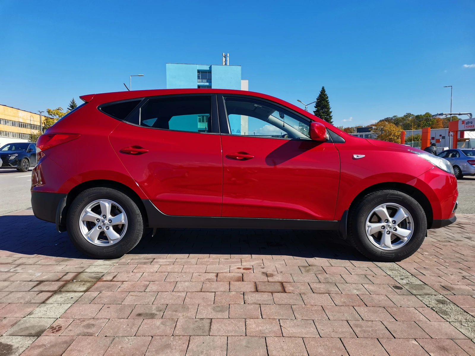 Hyundai IX35 Comfort 2.0i 163hp 4x4 - изображение 4