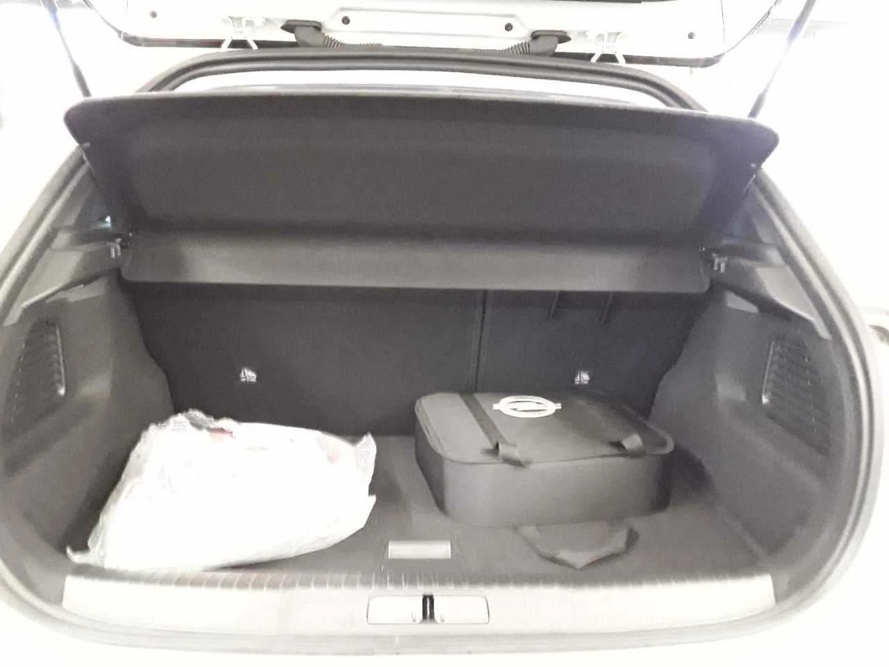 Opel Mokka E-Elegance 50KWh 77000км.TUV-Германия, снимка 14 - Автомобили и джипове - 54026311