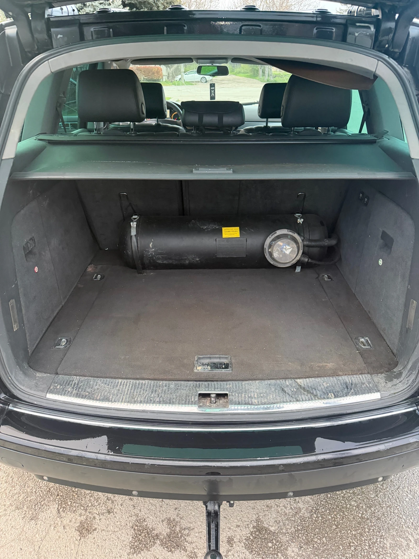 VW Touareg 3.2I ГАЗОВ ИНЖЕКЦИОН РЕГИСТРИРАН, снимка 12 - Автомобили и джипове - 54207591