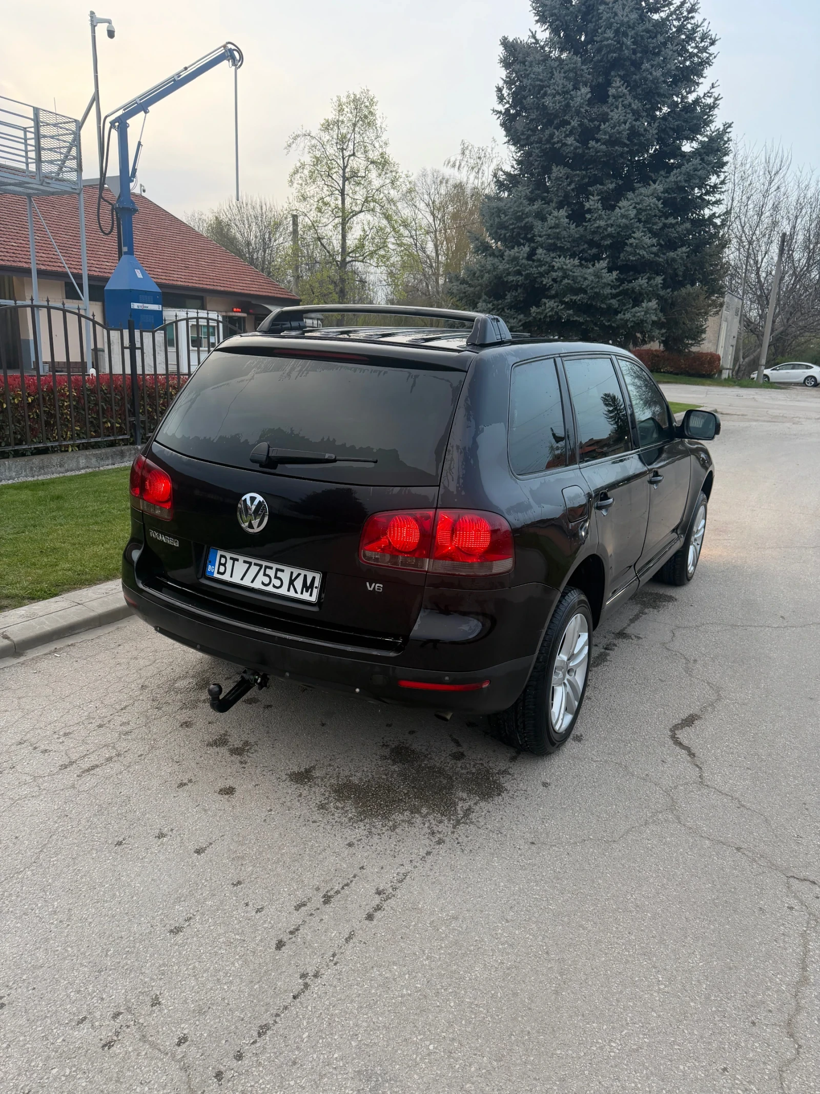 VW Touareg 3.2I ГАЗОВ ИНЖЕКЦИОН РЕГИСТРИРАН, снимка 5 - Автомобили и джипове - 54207591