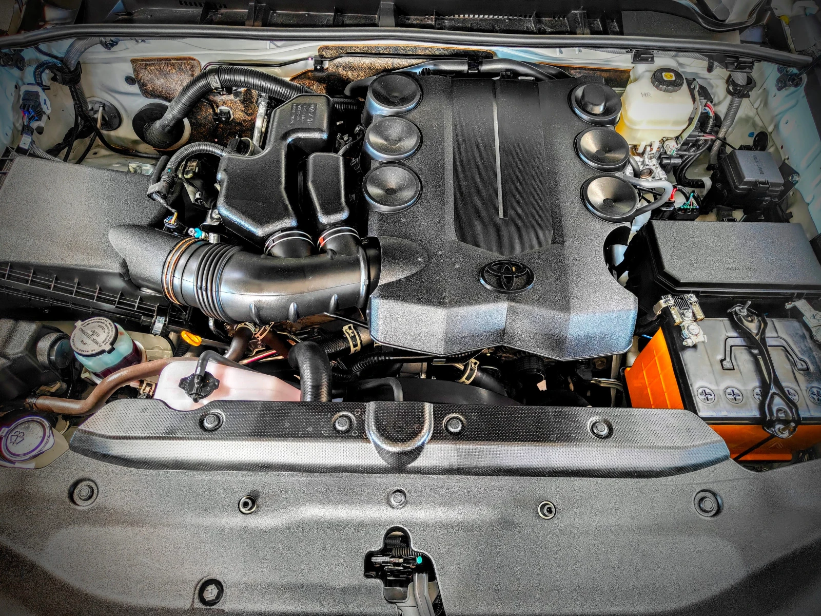 Toyota 4runner 4.0 4x4 40-th Edition, снимка 15 - Автомобили и джипове - 54371605