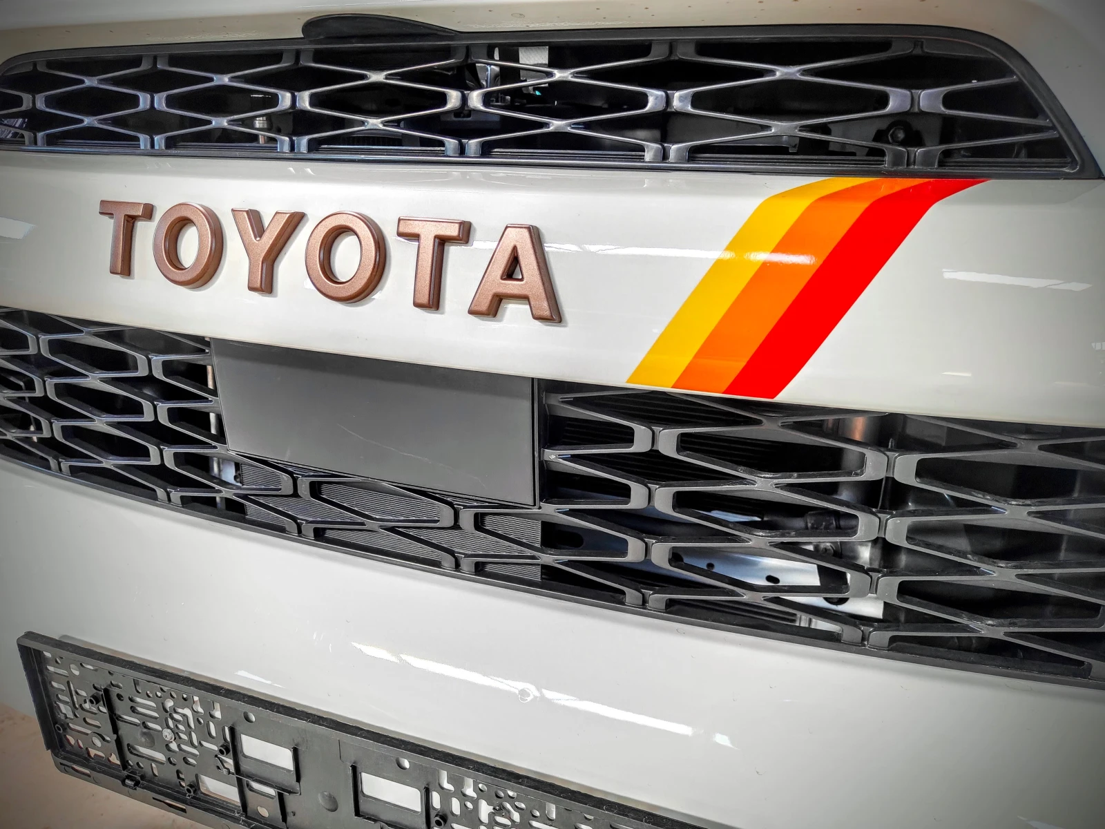Toyota 4runner 4.0 4x4 40-th Edition, снимка 17 - Автомобили и джипове - 54371605