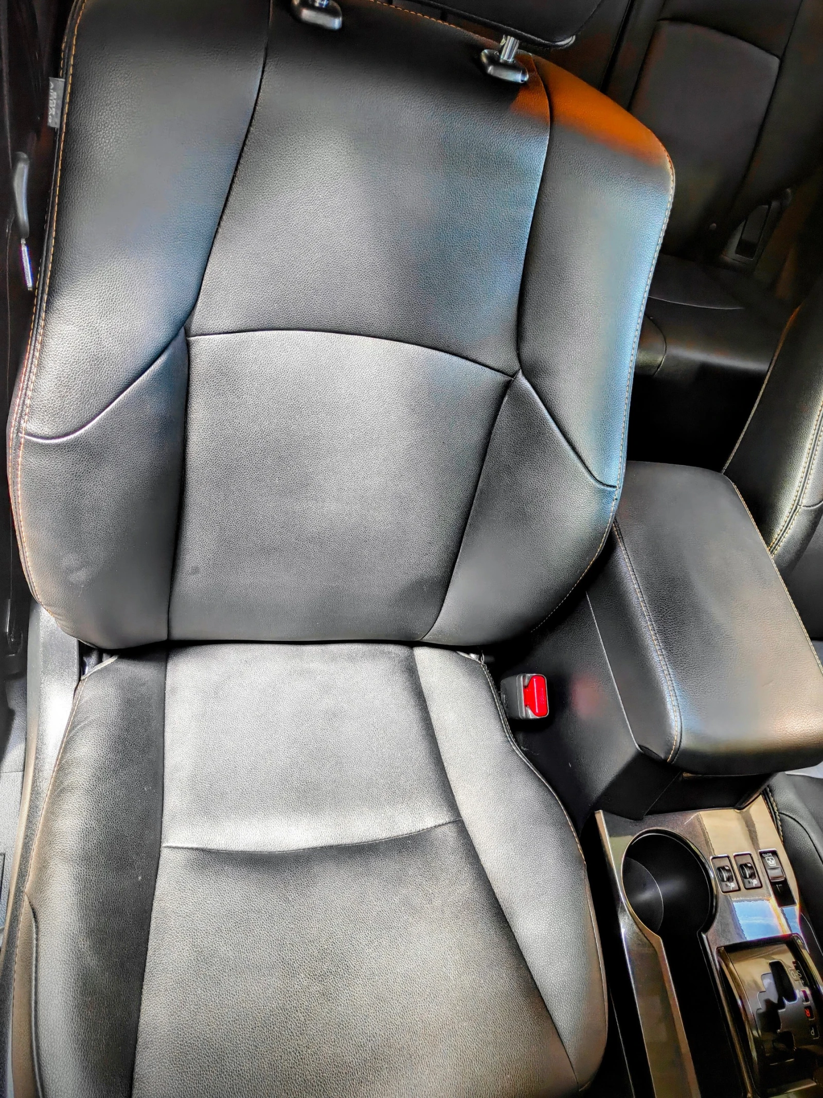 Toyota 4runner 4.0 4x4 40-th Edition, снимка 8 - Автомобили и джипове - 54371605