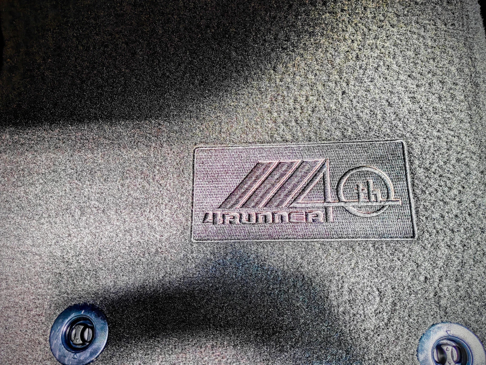 Toyota 4runner 4.0 4x4 40-th Edition, снимка 7 - Автомобили и джипове - 54371605