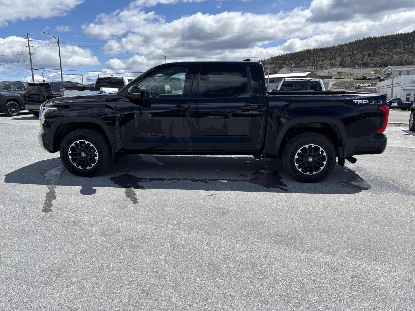 Toyota Tundra CREWMAX SR5 TRD OFFROAD PACKAGE* ПОДГРЕВ* КАМЕРА , снимка 2 - Автомобили и джипове - 54757027