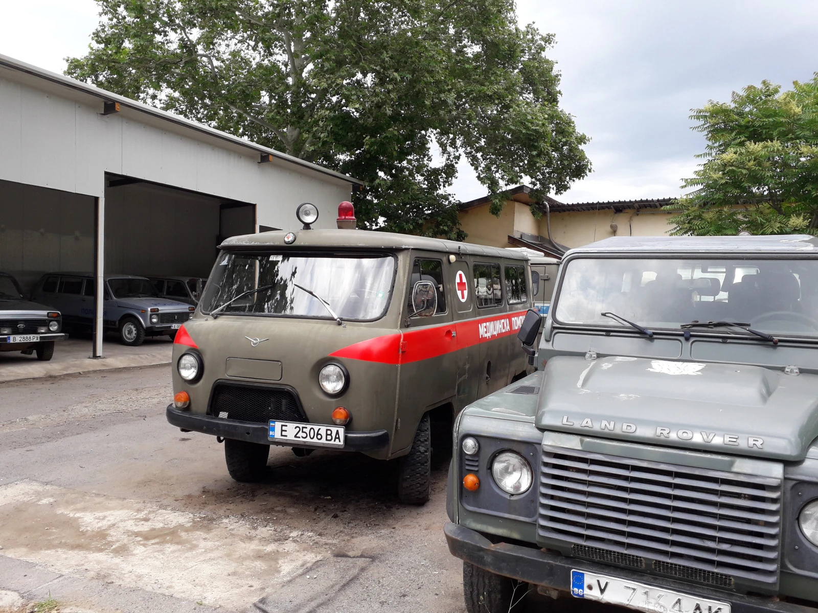 Uaz 3303 линейка, снимка 4 - Автомобили и джипове - 54780048