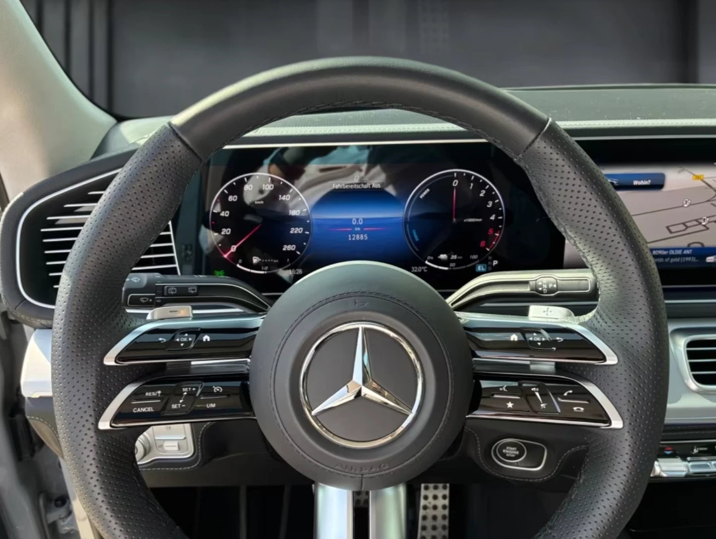 Mercedes-Benz GLE 350 de* 4М* BURMESTER* ВЕНТИЛАЦИЯ* 360* PANO* HUD* , снимка 6 - Автомобили и джипове - 54954545