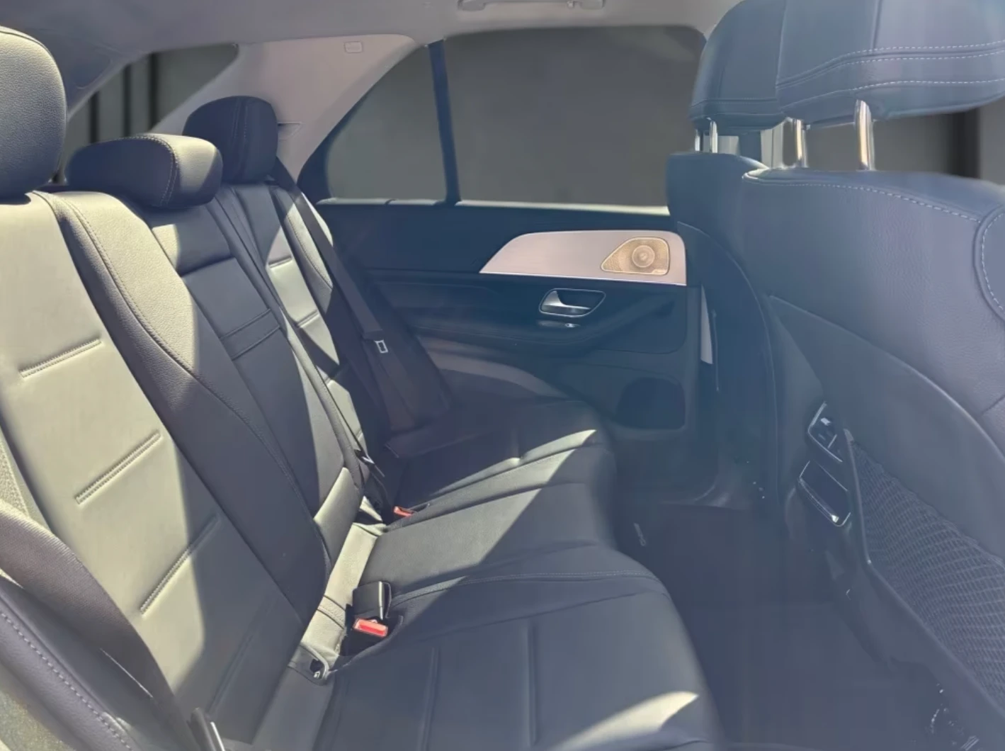 Mercedes-Benz GLE 350 de* 4М* BURMESTER* ВЕНТИЛАЦИЯ* 360* PANO* HUD* , снимка 9 - Автомобили и джипове - 54954545