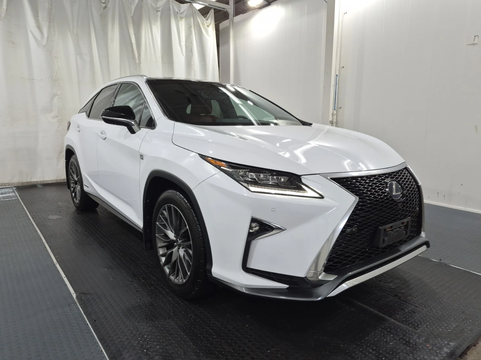 Lexus RX 450h F SPORT * * CARFAX * * АВТО КРЕДИТ * * , снимка 2 - Автомобили и джипове - 54964101