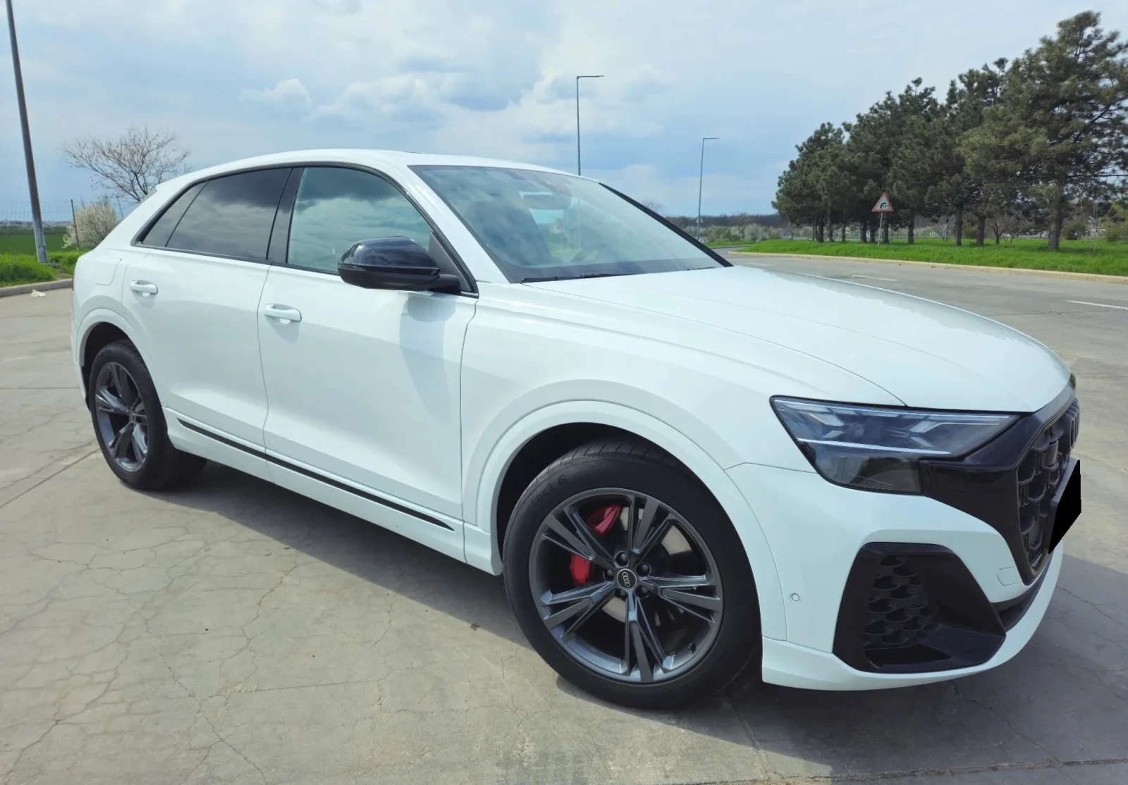 Audi Q8 55TFSI Quattro S-Line, снимка 2 - Автомобили и джипове - 55340054