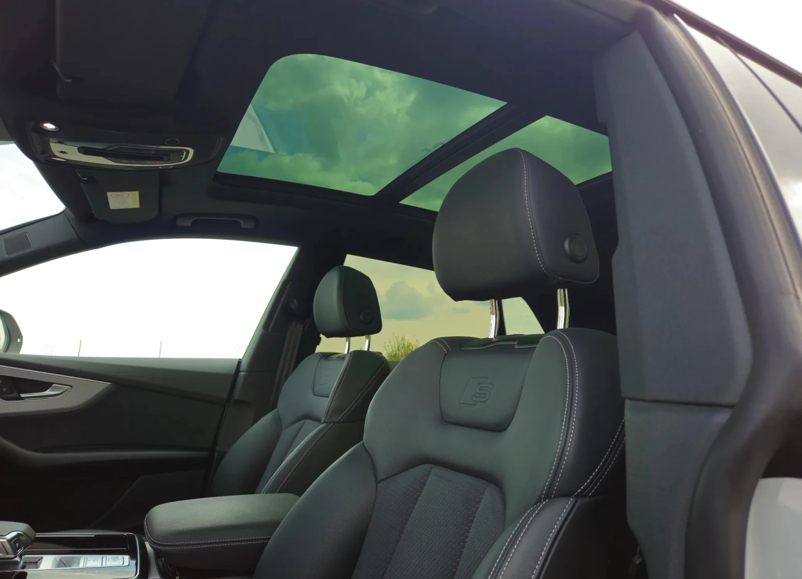 Audi Q8 55TFSI Quattro S-Line, снимка 8 - Автомобили и джипове - 55340054