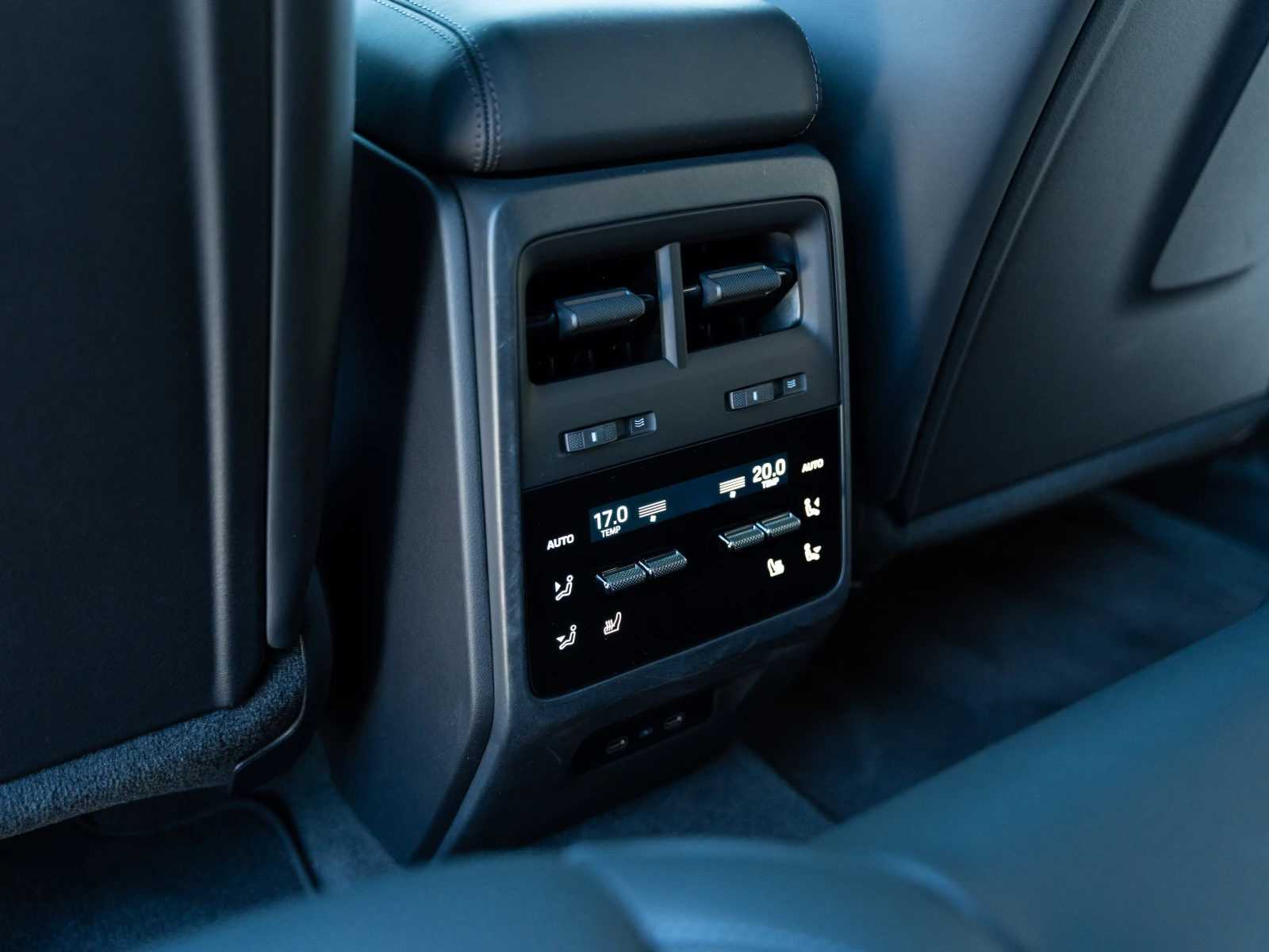 Porsche Macan 4, снимка 14 - Автомобили и джипове - 55346792