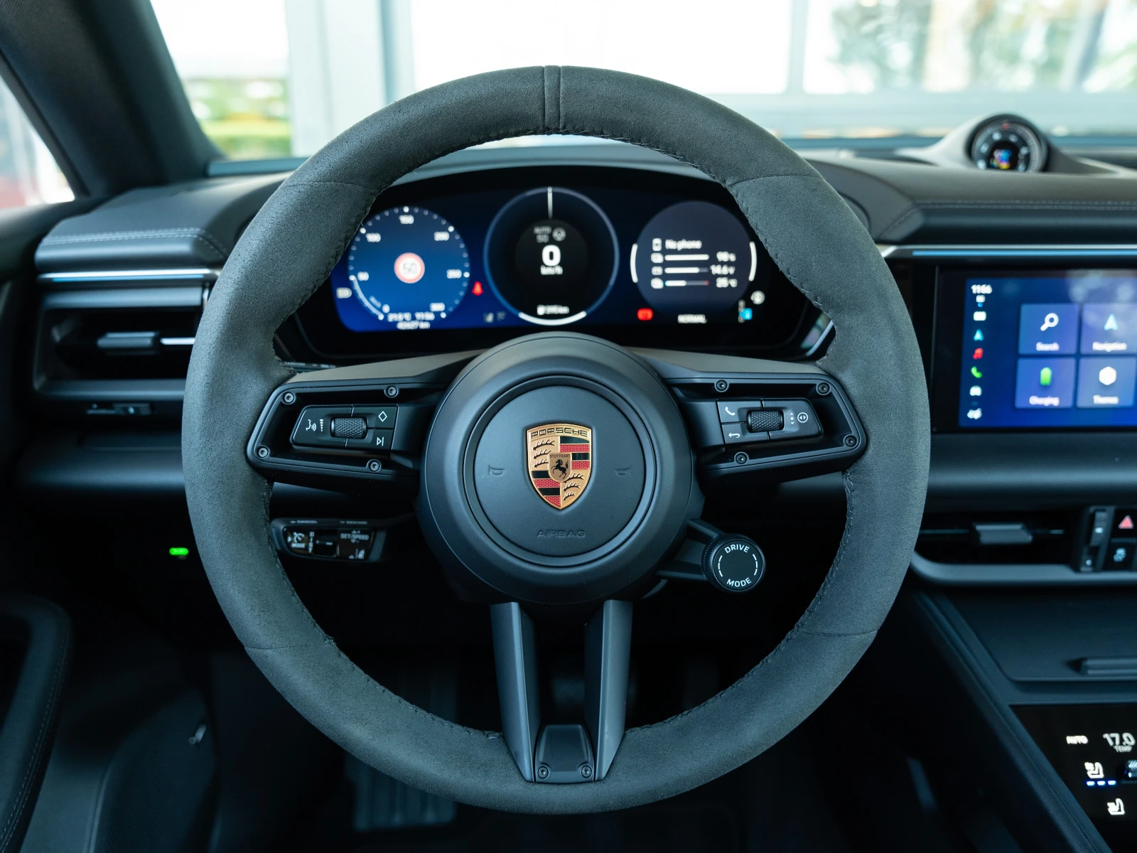 Porsche Macan 4, снимка 8 - Автомобили и джипове - 55346792