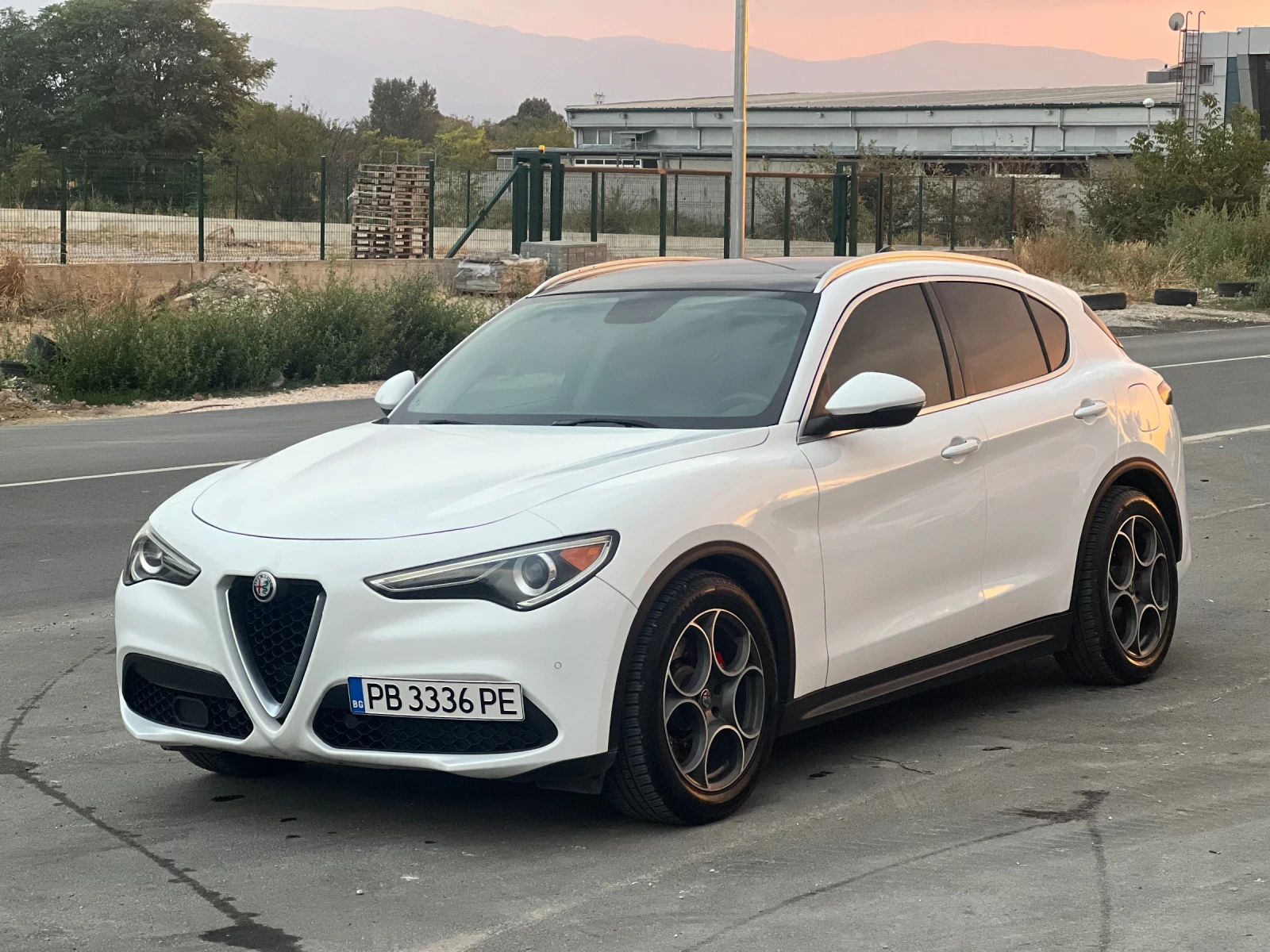 Alfa Romeo Stelvio Q4 Facelift Лизинг , снимка 2 - Автомобили и джипове - 55936899